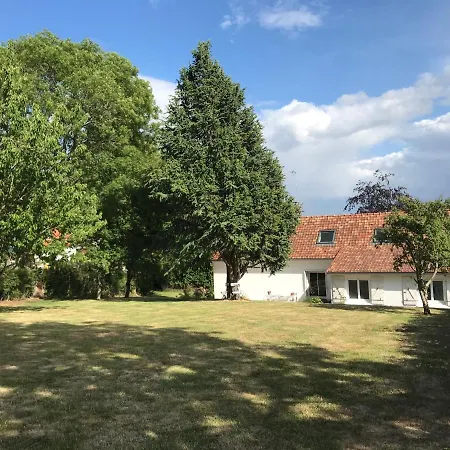 Dans Le Pré Hesdin L'abbé * Carly